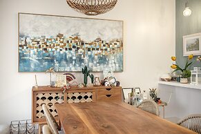 Grand Central Apartment by Homing