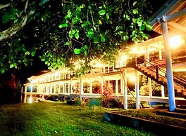 The Dock Resort
