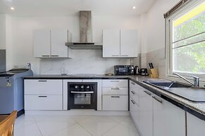3BR Close to Phuket's Best Beaches V245