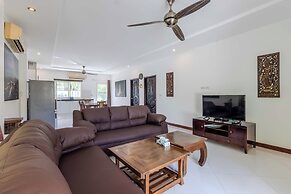 3BR Close to Phuket's Best Beaches V245
