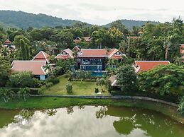 Famous Baan Bua Luxury Estate V238