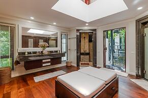 Famous Baan Bua Luxury Estate V238