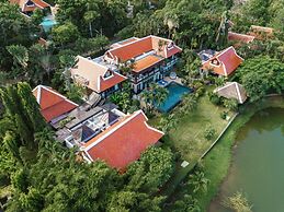 Famous Baan Bua Luxury Estate V238