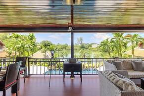 Famous Baan Bua Luxury Estate V238