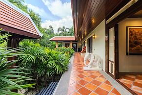 Famous Baan Bua Luxury Estate V238