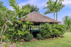 Famous Baan Bua Luxury Estate V238