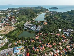 Famous Baan Bua Luxury Estate V238