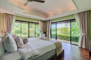 Famous Baan Bua Luxury Estate V238