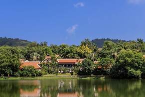 Famous Baan Bua Luxury Estate V238