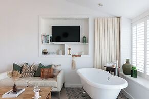 Harbour View House