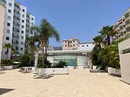 Ocean Garden 2BR Apartment Heated Pool Parking