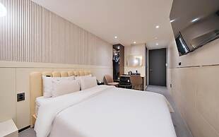 Suwon Hound Hotel