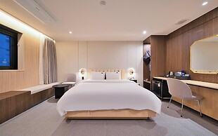 Suwon Hound Hotel