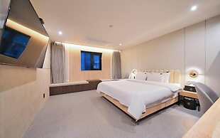 Suwon Hound Hotel