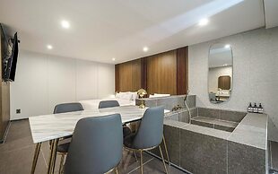 Suwon Hound Hotel