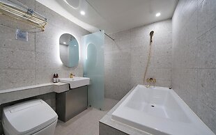 Suwon Hound Hotel