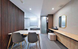 Suwon Hound Hotel