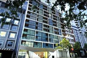 A Chic & Comfy 2BR Apt Near Federation Square