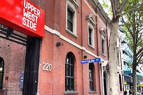 A Cozy 2BR Apt With Harbour Views, Free Parking