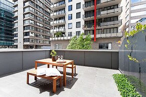 A Chic Apt With a Large Balcony Next to Grand Prix