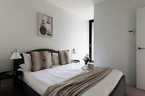 A Cozy 2BR Apt Right on Buzzing Chapel Street