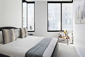 A Cozy 2BR Apt Right on Buzzing Chapel Street