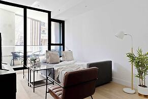A Cozy 2BR Apt Right on Buzzing Chapel Street