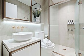 A Cozy 2BR Apt Right on Buzzing Chapel Street