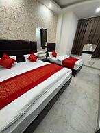 Hotel Unique International