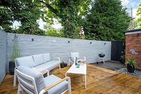 Detached House in Quiet Village - Pets Allowed