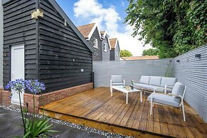 Detached House in Quiet Village - Pets Allowed