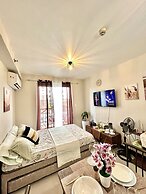 Studio Retreat with Balcony and Pool
