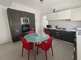 Pembroke Double Room with Private Bath
