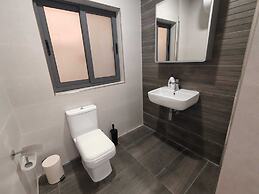 Pembroke Double Room with Private Bath