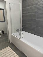 Pembroke Double Room with Private Bath