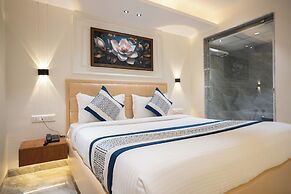 PRIVILON HOTEL ISCON