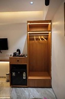 PRIVILON HOTEL ISCON