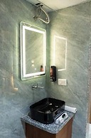 PRIVILON HOTEL ISCON