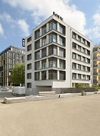 Bob W Munich City West