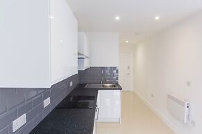 Bridge Road - Room 1