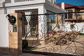 Thaya Rooms