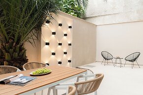 FOS Premium Apartments by halu