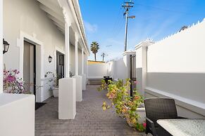 Uptown Retreat