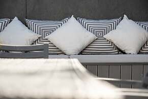 Uptown Retreat