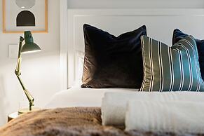 Apartment 307 at 117 on Strand