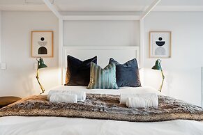 Apartment 307 at 117 on Strand