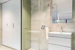 Apartment 307 at 117 on Strand