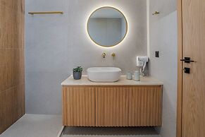 Divel Luxury Villas - Villa Ervin by Estia