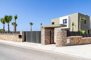 Divel Luxury Villas - Villa Ervin by Estia