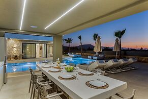 Divel Luxury Villas - Villa Ervin by Estia